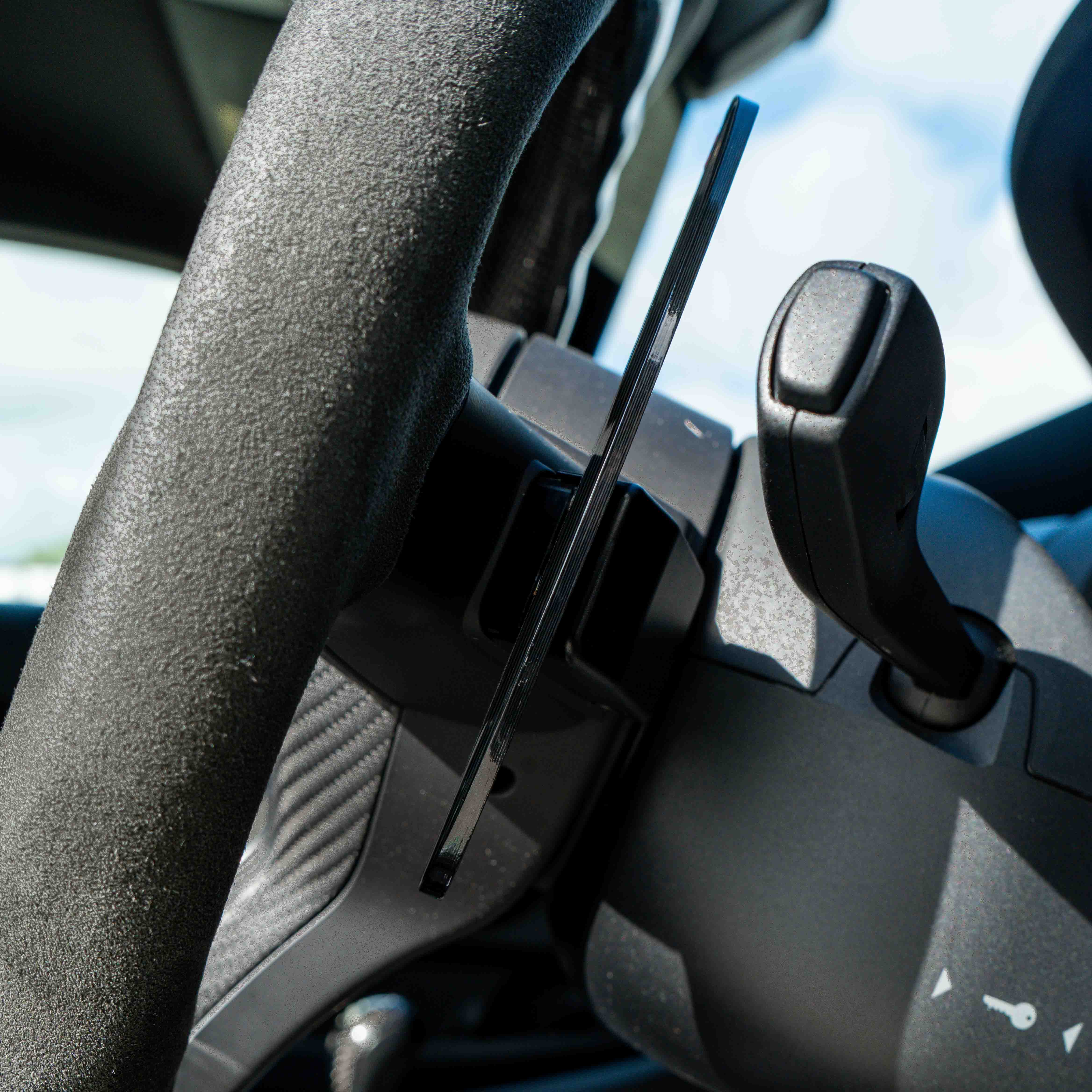 BMW CARBON FIBRE MAGNETIC SHIFTER PADDLES - Image 30