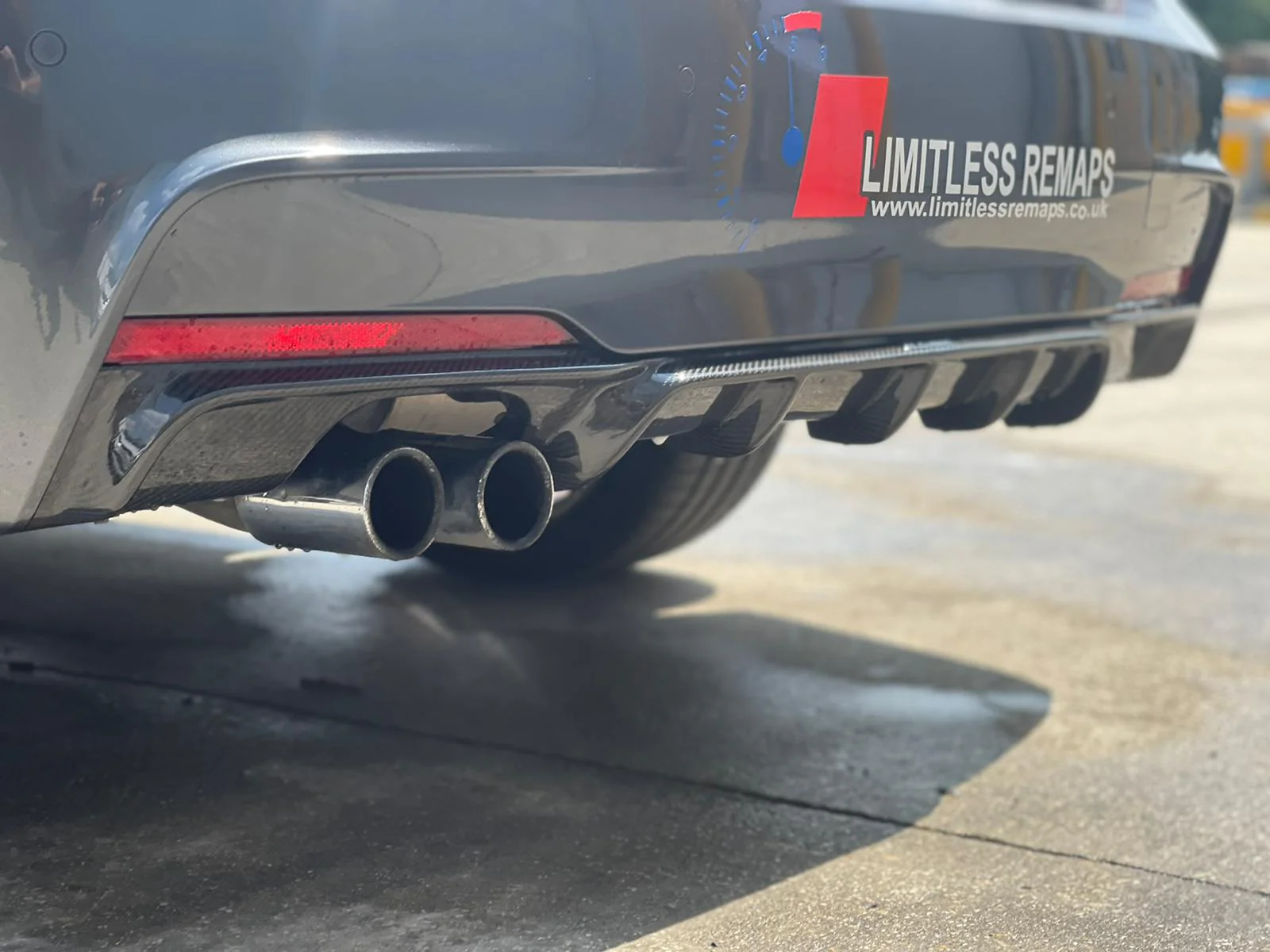 BMW F30 3 SERIES SALOON FULL CARBON FIBRE KIT V1 - Image 4