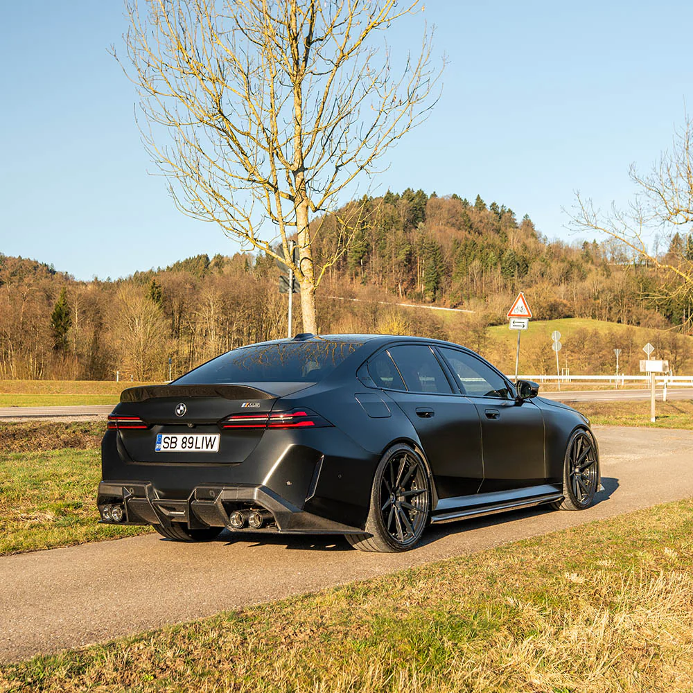 BMW G90 M5 CARBON FIBRE FULL KIT - V1 - CT DESIGN - Image 10