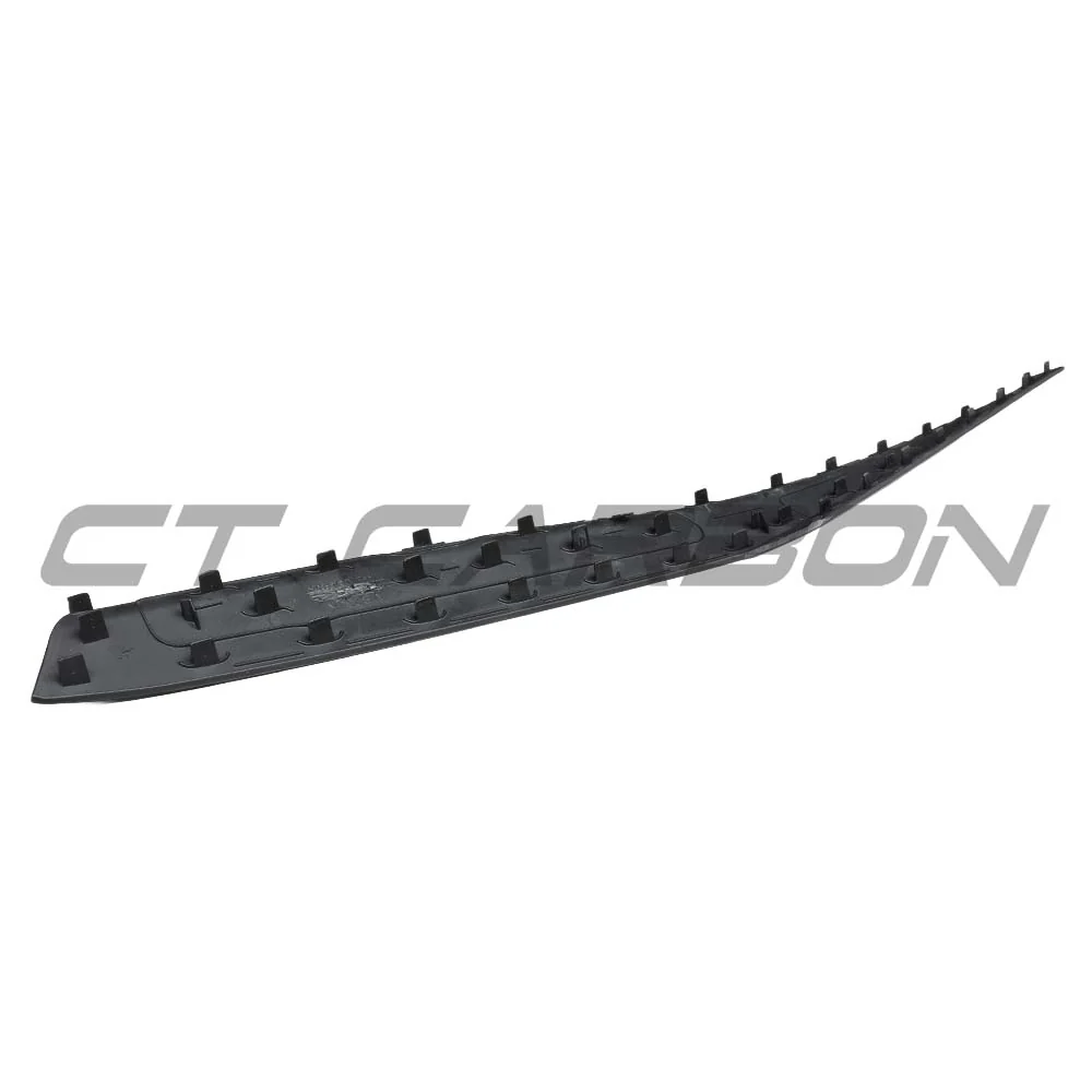 BMW GXX 2022-2024 CARBON FIBRE CENTER CONSOLE TRIM - RHD - Image 6