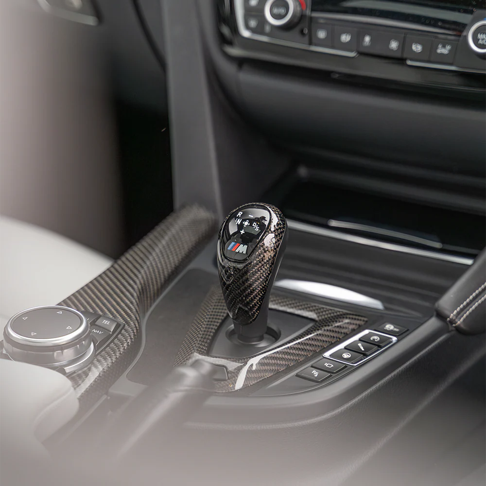 BMW M3/M4 F80/F82/F83/F87 ALCANTARA & CARBON SHIFTER SURROUND (LHD) - Image 3