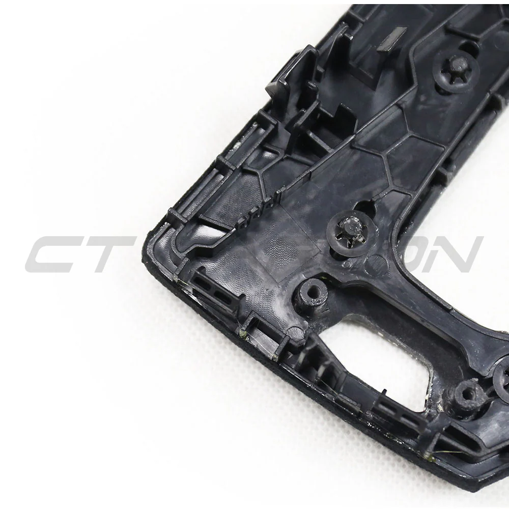 BMW M3/M4 F80/F82/F83/F87 ALCANTARA & CARBON SHIFTER SURROUND (LHD) - Image 9