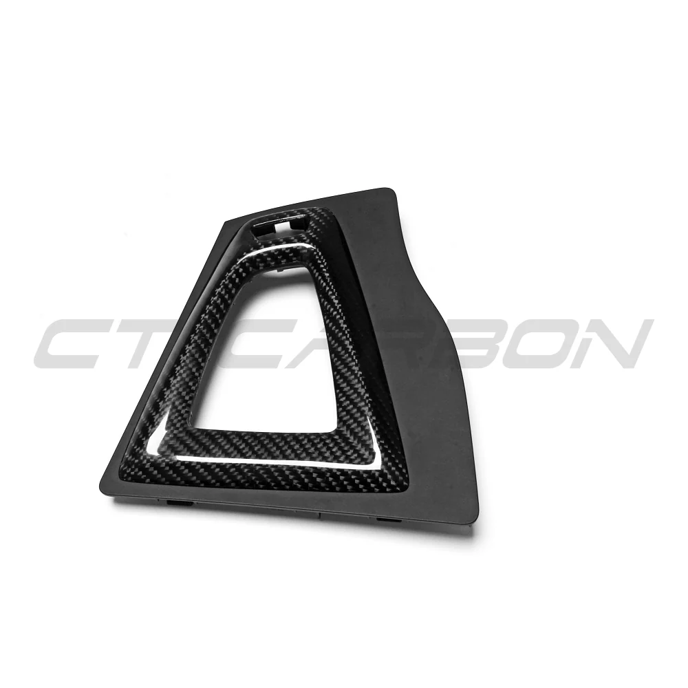 BMW M3/M4 F80/F82/F83/F87 ALCANTARA & CARBON SHIFTER SURROUND (RHD) - Image 10