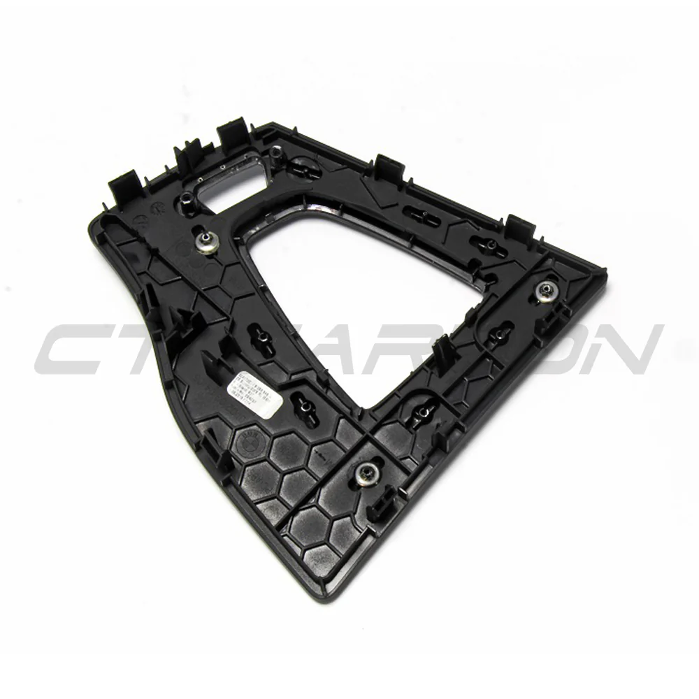 BMW M3/M4 F80/F82/F83/F87 ALCANTARA & CARBON SHIFTER SURROUND (RHD) - Image 6