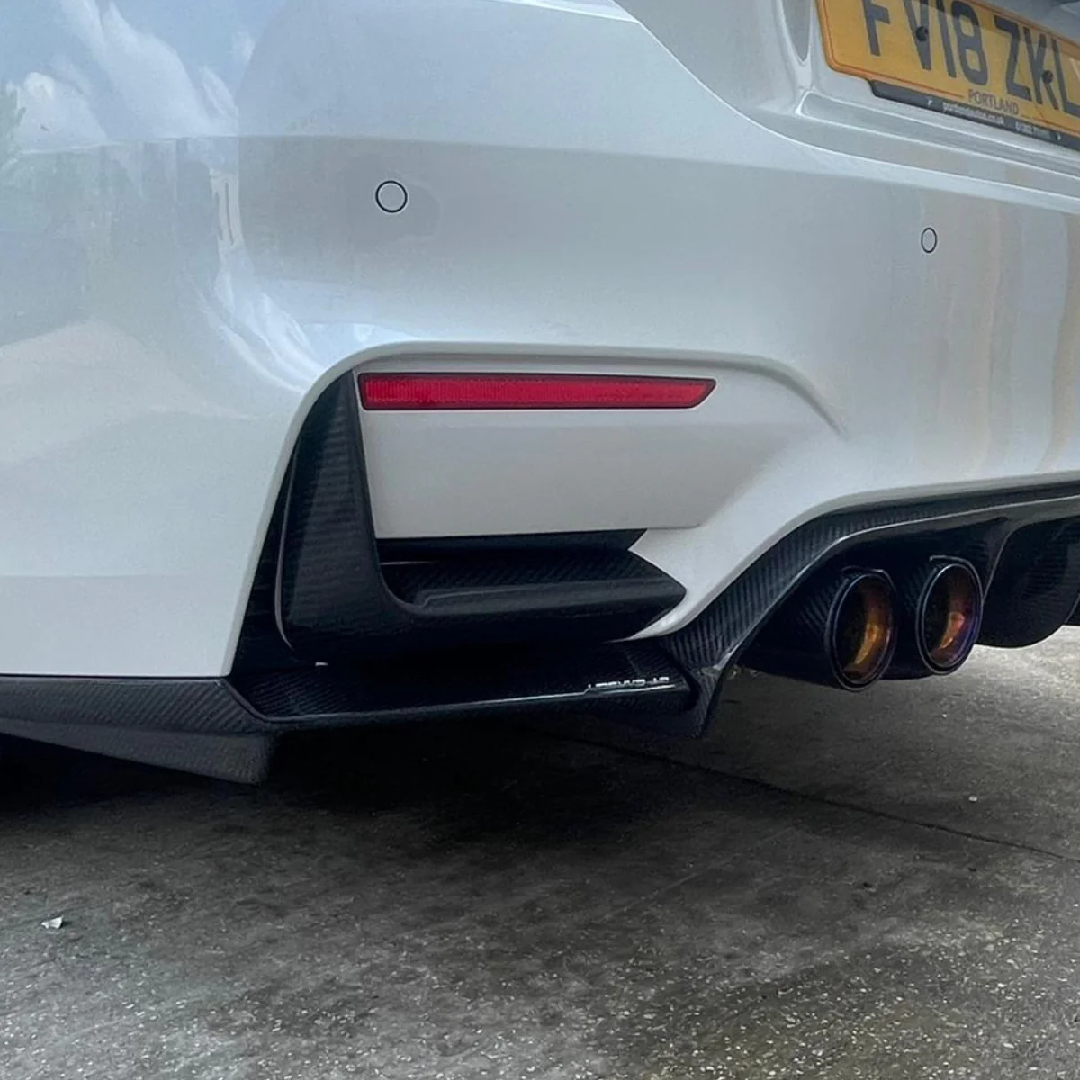 BMW M3 & M4 F80 F82 F83 REAR CARBON FIBRE BUMPER CANARDS - Image 5