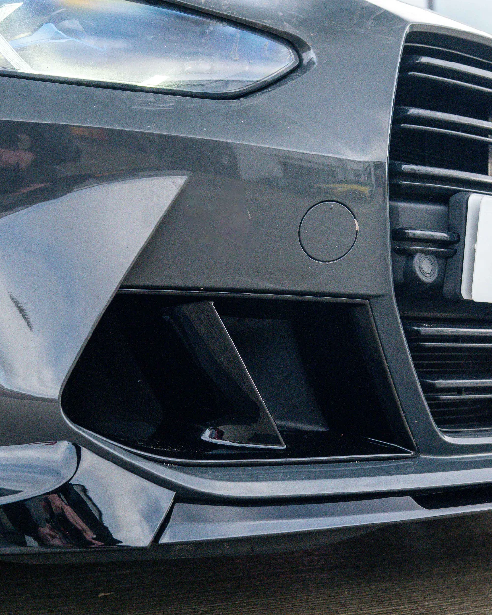 BMW G80/G81 M3 & G82/G83 M4 GLOSS BLACK DUCTS - Image 2