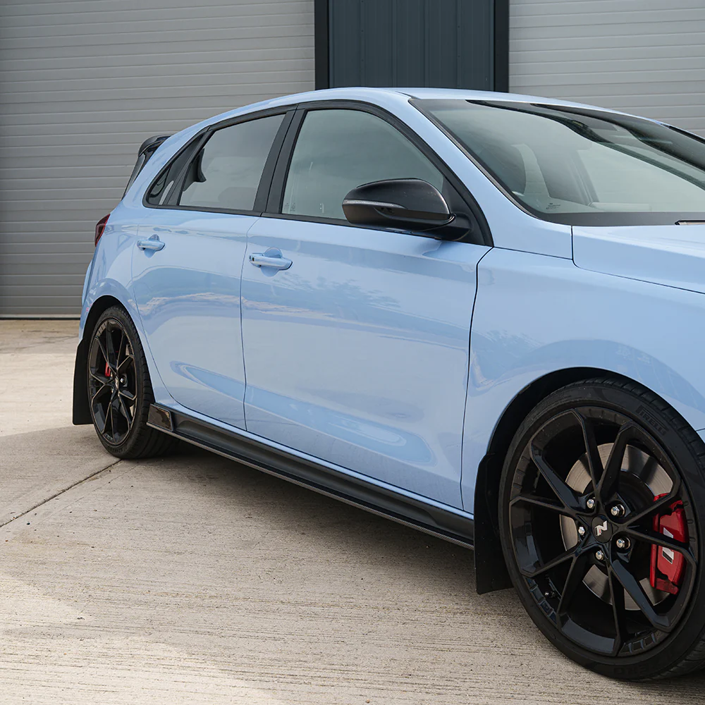 HYUNDAI i30N CARBON FIBRE SIDE SKIRTS - CT DESIGN - Image 3