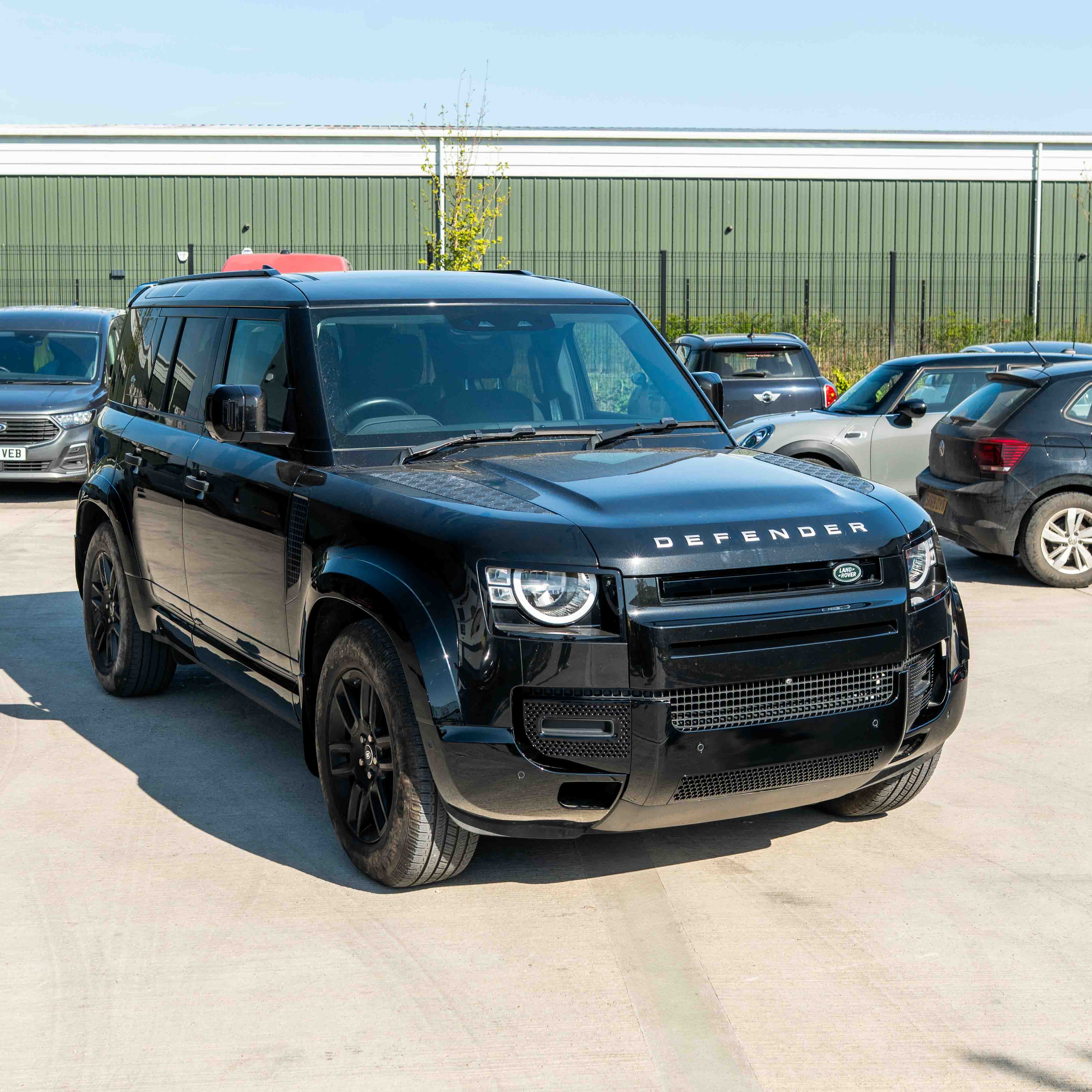 LAND ROVER DEFENDER L663 110 & 90 FRONT AND REAR GLOSS BLACK MIDDLE TRIM PACK - Image 17