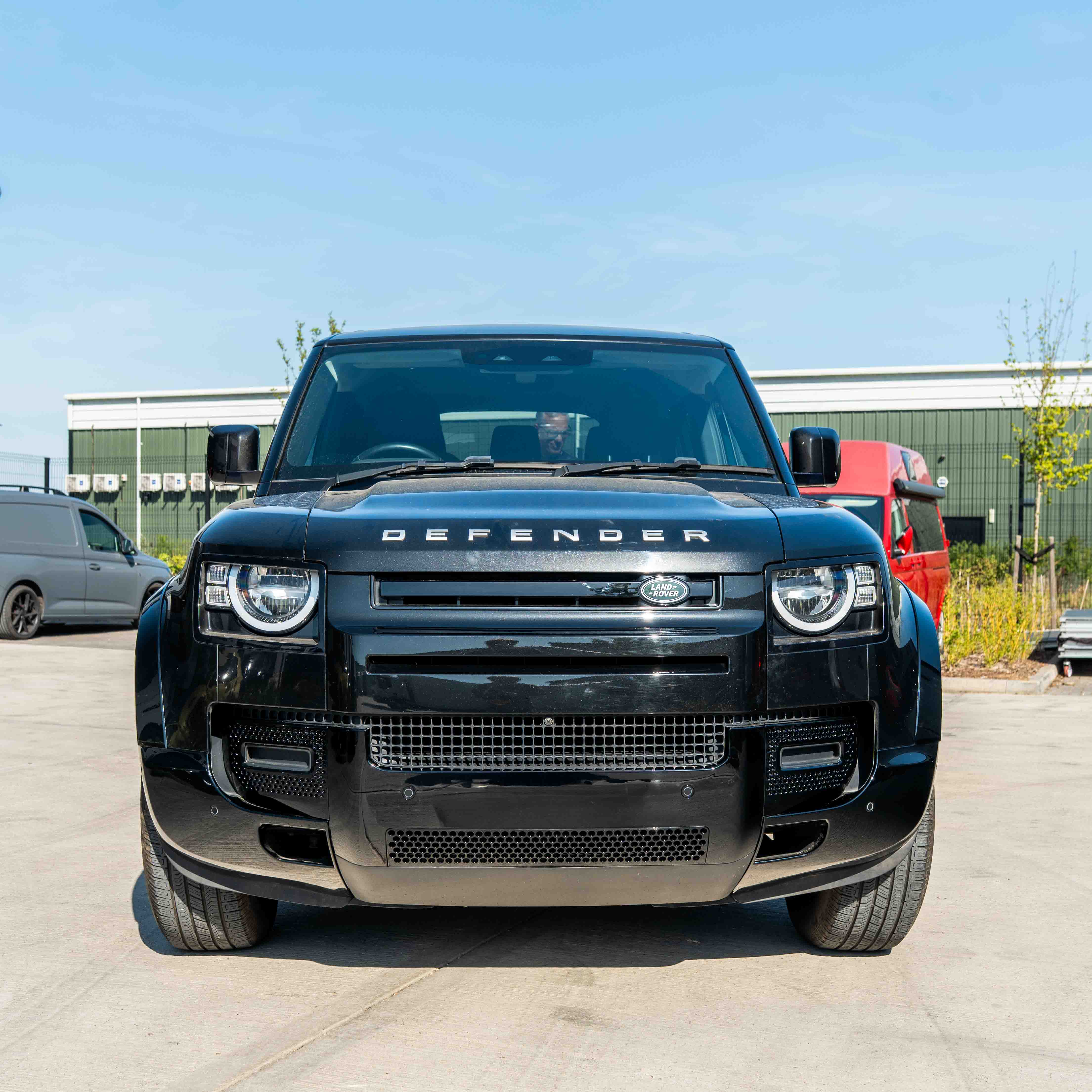 LAND ROVER DEFENDER L663 110 & 90 FRONT AND REAR GLOSS BLACK MIDDLE TRIM PACK - Image 7