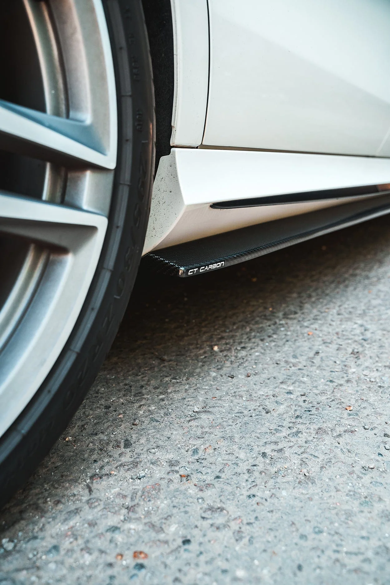 MERCEDES E63 W213 2018-2020 PRE-FACELIFT CARBON FIBRE SIDE SKIRTS - CT DESIGN - Image 4